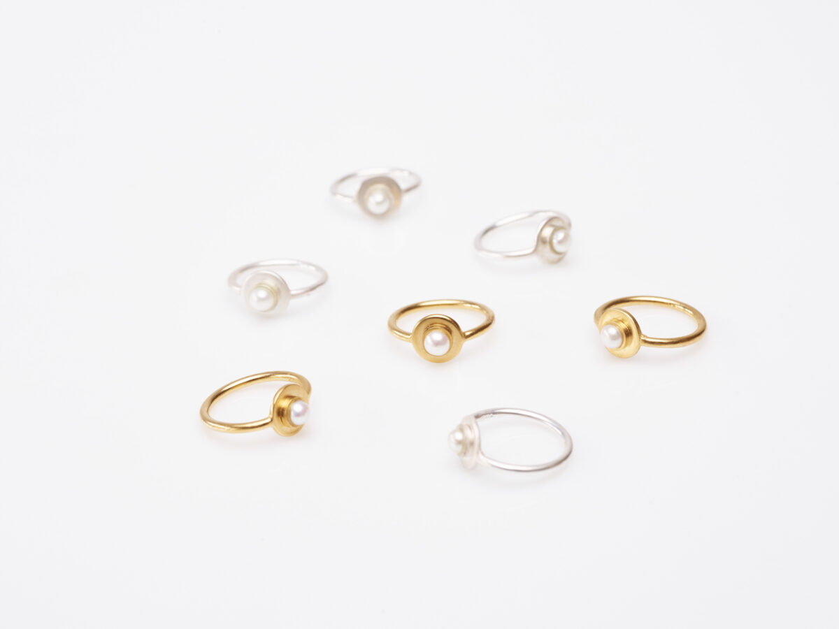 Plate & Pearl Ring - Image 7